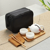 Путешествуя по кастрюлю из 2 чашек чайных подносов (замечания цвета)