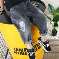 Quần bé trai 2019 mới cho bé xuân hè thu quần jeans nữ trẻ em Hàn Quốc phiên bản thời trang quần harem lửng - Quần jean yếm jean cho bé gái