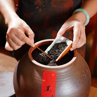 В 2003 году он ценится в чаю Любао, Гуанси Вучжоу черный чай старый Любао Мьянский пассажир пассажир