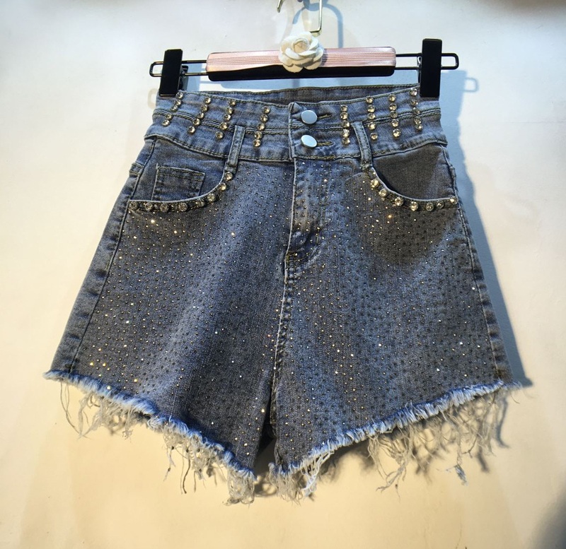 WathetEuropean station 2020 summer wear European goods new pattern heavy industry Nail bead Inlaid diamond High waist Show thin Broad legs Denim shorts Women's trousers