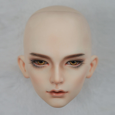 taobao agent He Lianrong (face makeup), owner of the Dragon Soul Human Society, not only sells