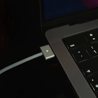 Apple, ноутбук, зарядный кабель pro, новая коллекция, macbook pro
