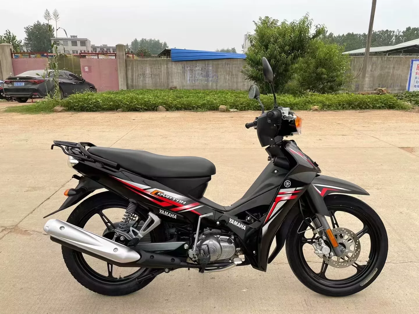 Б/у Yamaha C8 Candid Beam Мотоциклетное транспортное средство Saichi 110 Проглатывание топлива 125 помощь автомобиль оригинал подлинный