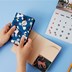 Hàn Quốc chính hãng 7321 minh họa thời trang hoàng tử nhỏ PU hộ chiếu du lịch cầm tay hộ chiếu ngắn gói tài liệu bao bọc tài liệu Túi thông tin xác thực
