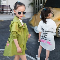 Nữ trẻ em của mặt trời bảo vệ quần áo phần dài 2018 mùa hè UV áo khoác da áo khoác thoáng khí siêu mỏng cha mẹ và con quần áo ngoài trời quần áo trẻ sơ sinh