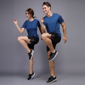 Thể thao phù hợp với ngắn tay khô nhanh T-Shirt nam giới và phụ nữ vài mùa hè quần áo chạy thể dục quần áo lỏng quần short mỏng quần yoga nam