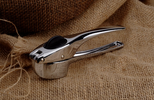 Выход из Германии Оригинальный единственная из нержавеющая сталь цинк сплав с нажатой чеснокой чесночный чеснок очищающий чеснок сжимающий имбирный сок, вырезанный чесночный, бесплатная доставка.