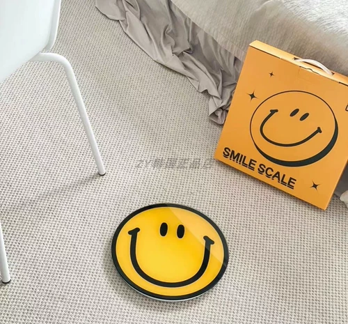 Южная Корея приобретает импортированную супер симпатичную смайлискую масштабную масштабную масштабную масштаб.