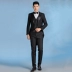 Nam dây dẫn trang phục tuxedo phù hợp với hiệu suất máy chủ phù hợp với điệp khúc người lớn ăn mặc phù hợp với nam giới trang phục