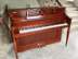 Hàn Quốc nhập khẩu đàn piano đã qua sử dụng Sanyi SC-213TD cho người lớn bắt đầu học sinh học dụng cụ chấm điểm chơi dọc - dương cầm roland rd 700 dương cầm