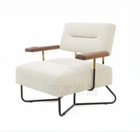 Молочно-белый