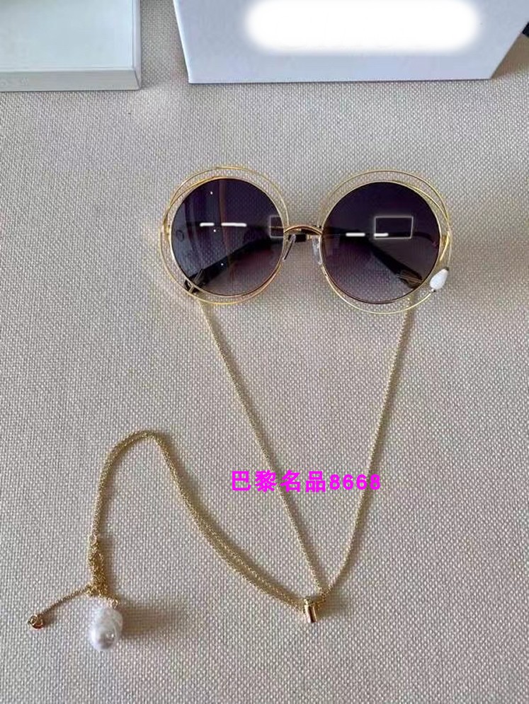 Picture 62021 European and American fashion midfielder personality female Large frame Show thin circular ultraviolet-proof chain Sunglasses Sun glasses