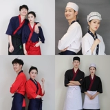 Японская стиль ресторанных работников учреждения в стиле японского ресторана Sushi Servie