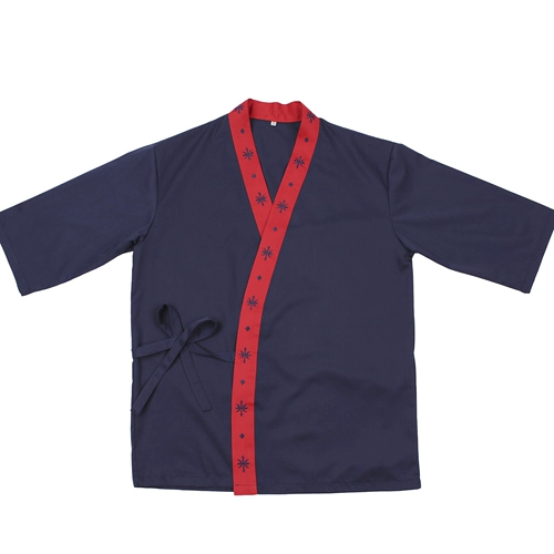 Японская стиль ресторанных работников учреждения в стиле японского ресторана Sushi Servie