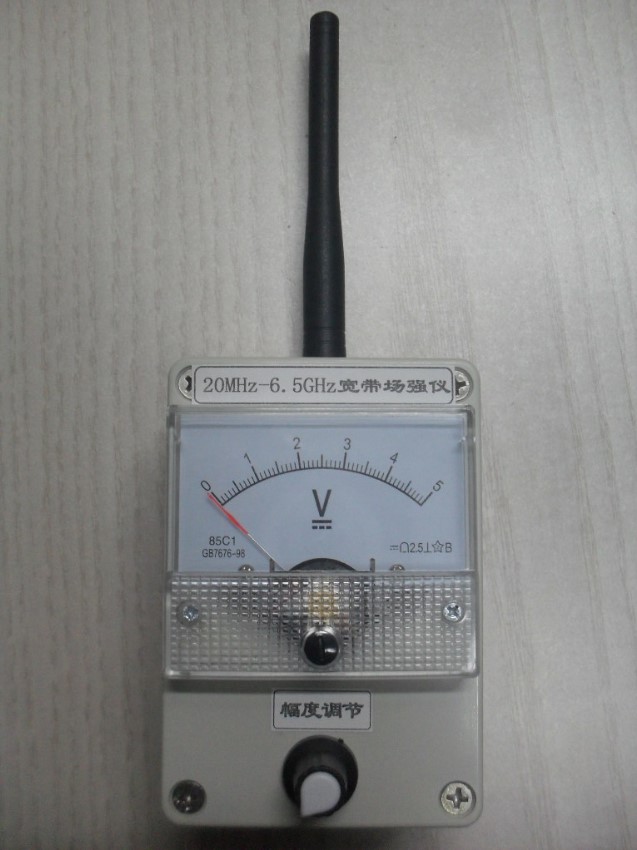 Radio detector