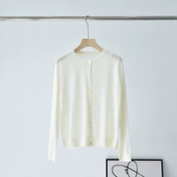 Белый кардиган