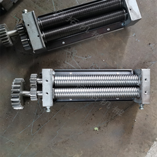 Переработке риса оборудование 带轴承压面刀切条刀 切粉皮刀切丝刀切块刀手工挂面刀 压面机刀头