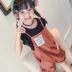 Trẻ em Hàn Quốc quần áo 2018 mùa hè mới cô gái giản dị dây đai một mảnh quần short + đen đáy áo hai mảnh phù hợp với Phù hợp với trẻ em