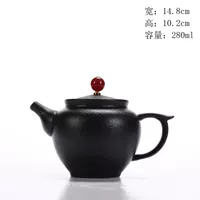 Черный керамический горшок