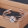 Châu âu và Hoa Kỳ tùy chỉnh ban đầu bốn lá clover rose gold nam châm vòng đeo tay cá tính tình yêu kim cương ba mảnh mở vòng đeo tay thạch anh tóc đen