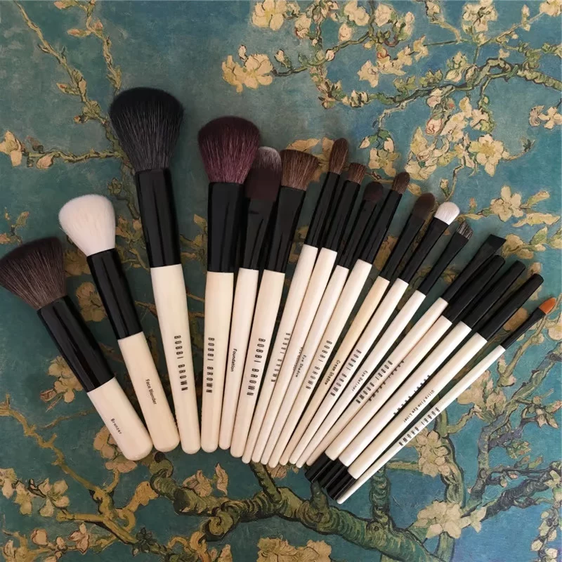 Bobbi Brown, профессиональная кисть