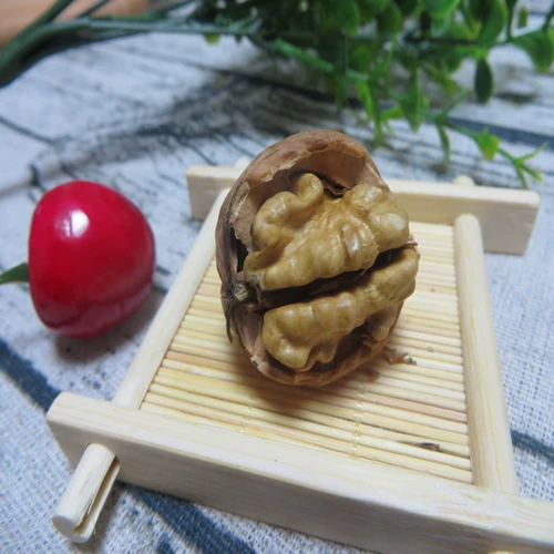 БЕСПЛАТНАЯ ДОСТАВКА 2022 Новые товары бумаги -привязанная к ореховым орехам тонкая проникновение кожи орехов и загруженных фирменных закусок Jixian Farm закуски