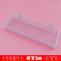 Белая жирная смелая большая висящая корзина