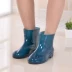 Giày đi mưa mùa cộng với ống nhung nhà bếp nữ ống ngắn phổ quát chống trượt mưa giày cao su giày cao gót nữ giày lao động giầy nhựa đi mưa Rainshoes