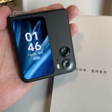 Бывшие в употреблении мобильные телефоны oppo