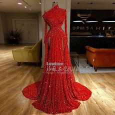 Вечерние платья