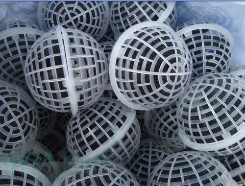 Горячая продажа продвижения 80/100 мм подвесного шарика биологического наполнителя сточных вод для материала мембранного фильтра с кислородом, сжигающим кислород