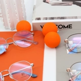 Солнцезащитные очки, стенд