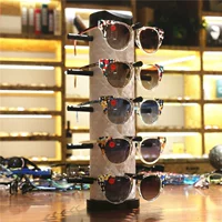 Пять -слоя белая кожа