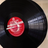 Ультразвуковая посудомоечная машина для очистки виниловых пластинок можно промыть.