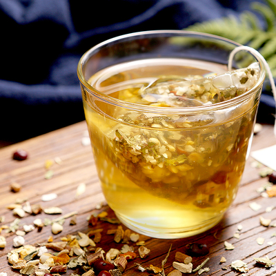掌微薏米红豆茯苓茶去壳薏苡仁炒制祛除寒凉湿气茶含荷叶袋泡茶包