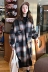 Mùa thu đông 2018 mới của phụ nữ Phiên bản Hàn Quốc của phần dài của áo khoác len kẻ sọc rộng rãi áo khoác len gió Hepburn phổ biến - Áo khoác dài