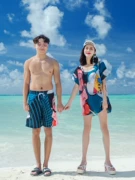 Bộ đồ bơi bốn mảnh màu đỏ gợi cảm của cặp đôi mới với bộ ngực nhỏ được chia đôi bikini nữ du lịch bên bờ biển - Vài đồ bơi