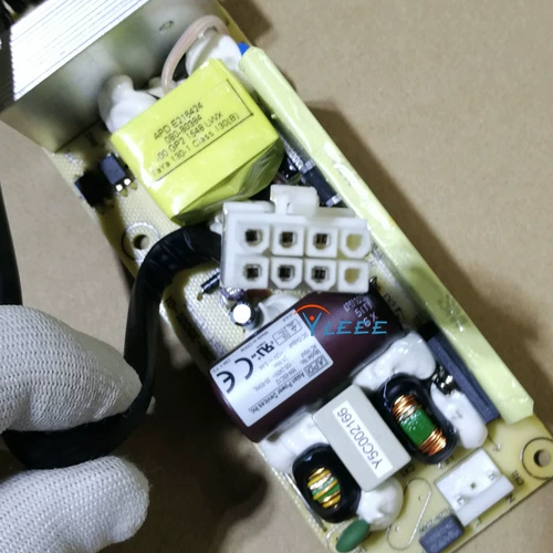 Переключатель имеет встроенную модель APD модели APD: NW-65C12 12V5.4a