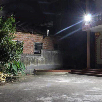 太阳能灯家用庭院灯体感应灯全自动LED户外防水超亮新农村路灯36