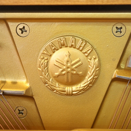 Jiangsu, Zhejiang и Shanghai Bag, отправляя оригинальную японскую серию Wemond W Series High -End Piano Yamaha W101 Высокий уровень Performance Pig Piano