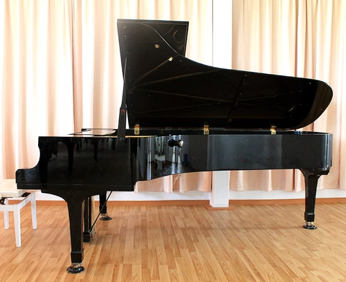 Оригинальный подлинная японская вторая -рука Yamaha Nine -Foot Piano Yamaha CF Triangle Concert Hall Treangle High -End