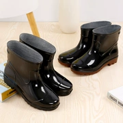 Giày đi mưa nam ống nước ngắn giày thấp giúp mùa hè bảo hiểm lao động người lớn giày không thấm nước màu đen nam làm bếp bếp cao su