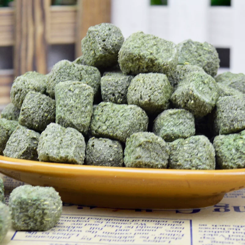 Хорьковый хомячок голландский кролик формирование трава круг Puff Grass Rabbit Grass Snacks 500г