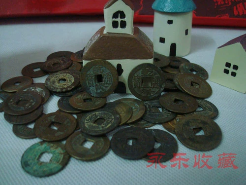 Три издания RMB, третий набор небольших наборов реальной валюты с книгой, третья версия коллекции монет банковской валюты