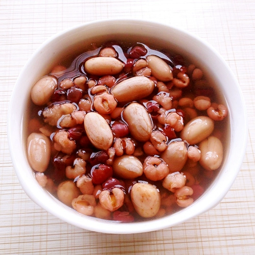 Dabai Coix Seed Rice Rice Northeast Banner Institute Universe 1 Catties 1 Catties не является Guizhou Siaosi Rice, производимым зерном