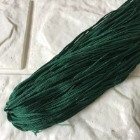 Свет и темно -зеленый