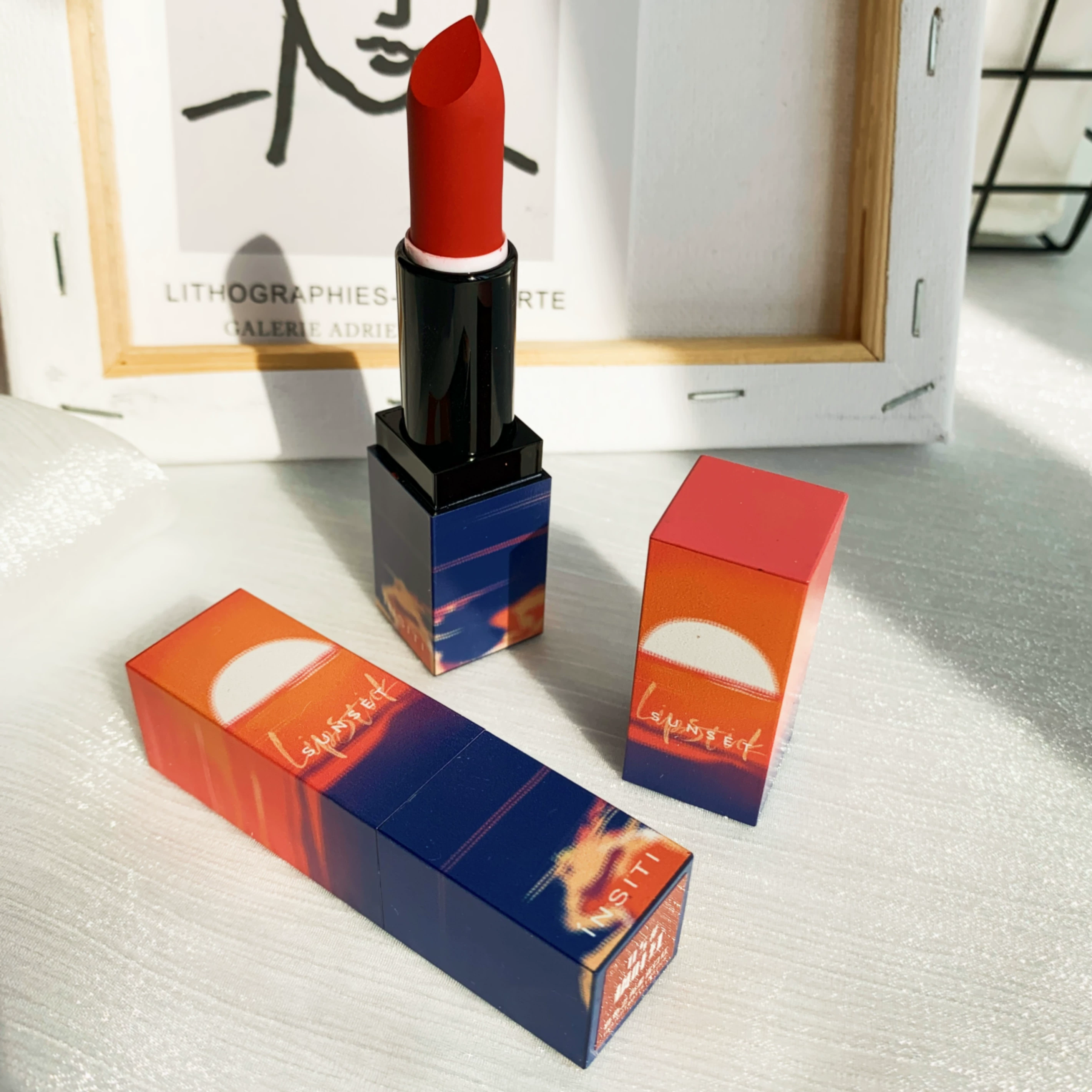 Yi Shiting Twilight Light Lipstick Mẫu Nữ Sinh Giá Rẻ Thương hiệu Niche Matte Bean Paste Chính hãng Son môi nhung - Son môi