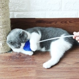 Кошка и игрушка несколько длинных стержней сказочная заглушка, толстая ягода, перо, котенок кухня, самоотверженное артефакт, кусая игрушка для кошек