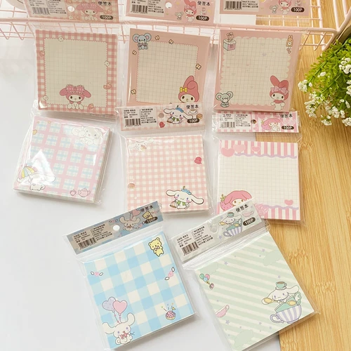 Собака с большим ухом Мелити подписала кузен в форме мультипликации и симпатичный пост.