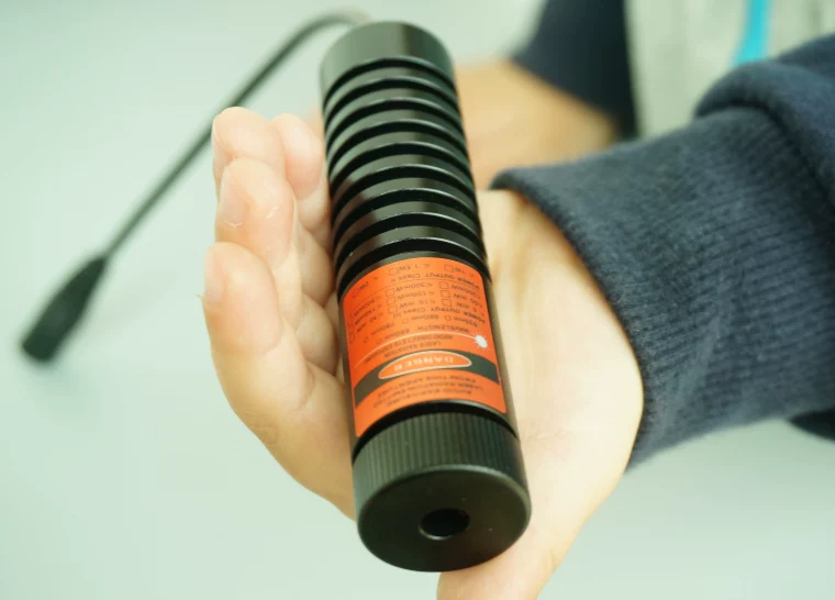 [可调焦点状300-500-700mW 635/638nm橙红光激光模组/红色激光器]